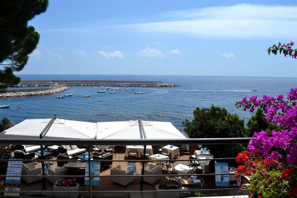 Hotel Cala Luna