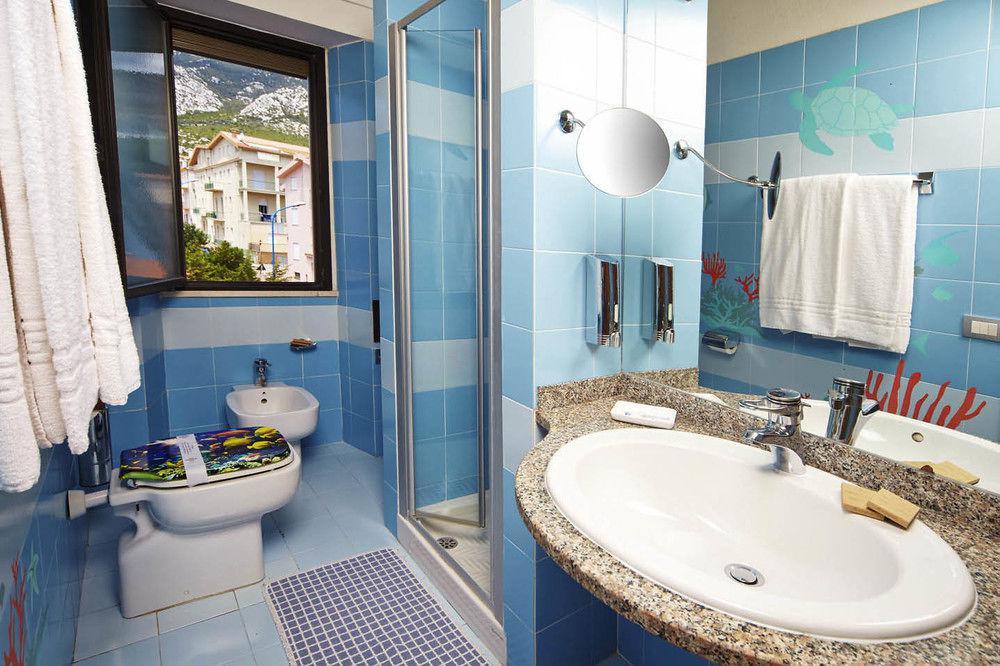 Cala Luna Hotel